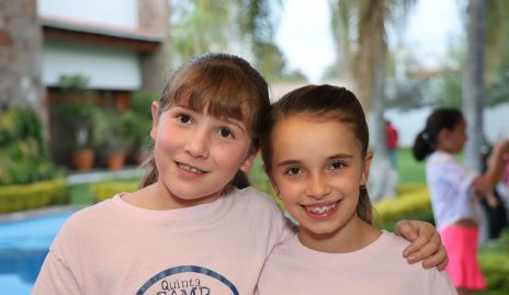  Nicole Berrones y Elena Reverte.