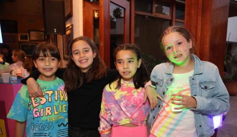  Renata Berrones, Vale Cortés, Ale Conde y Dani.