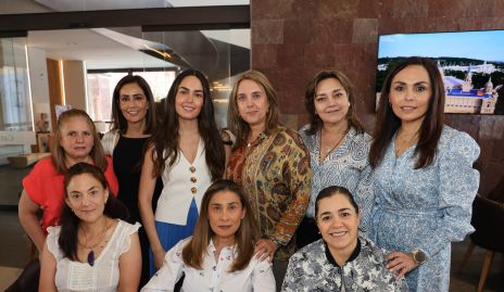  Adriana González, Came Stevens, Macarena Villasuso, Norma Villarreal, Marta Rangel, Marianela Villanueva, Paty Macías, Claudia Quijano y Aranza Rodríguez.