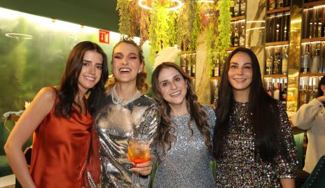  Fer, Vero Pérez, Adriana y Daniela.