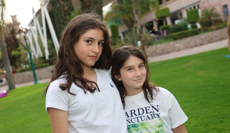  Arantza Calzada y Luciana Lozano.