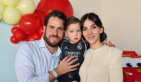  Andrés Aguirre, Lucca Aguirre y Elsa Santoyo.