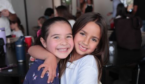  Gaby Suárez y Roberta Enríquez.