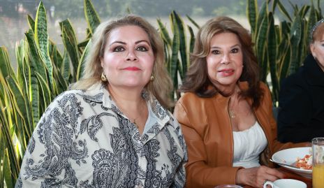  Lili González y  Lulú Cabrera.