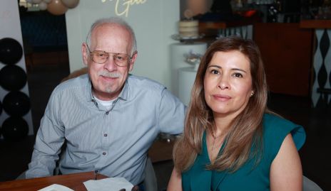  Yadira Jiménez y Hans.