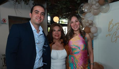  Italia Fuentes, Pedro Briano y Lulú Cabrera.