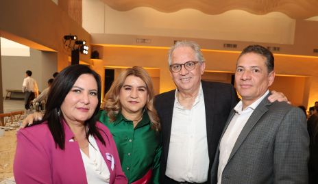  Martha Patricia, Carmenchu, Miguel Torres y Flavio Flores.