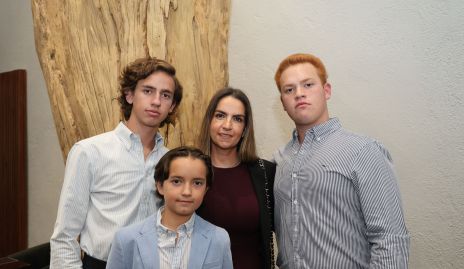  Diego Torres, Patricio Torres, Mari Pepa Muriel y Patricio Torres.