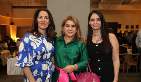  Paulina de Antuñano, Carmenchu y Lorea.