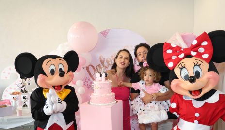  Carolina Silva, Paloma y Chino Romo.