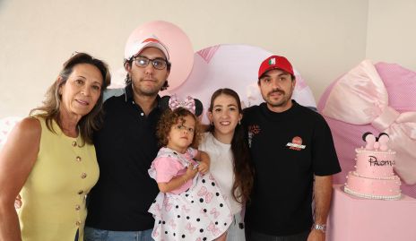  Carola Guerra, Pepe Silva, Paloma Romo y Yamilé Fontes.