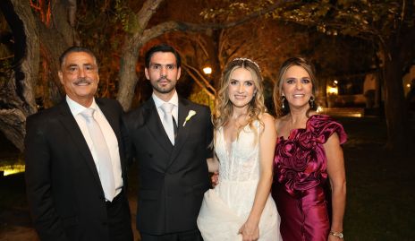  Héctor, Héctor Dargence, Cecilia Desouches y Tichis Dargence.