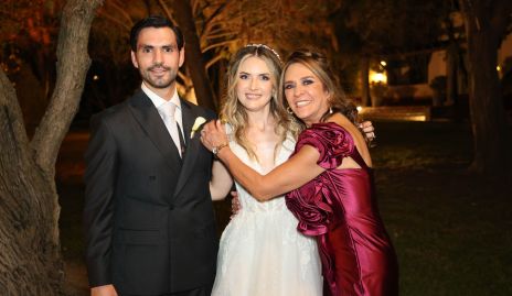  Héctor Dargence, Cecilia Desouches y Tichis Dargence.