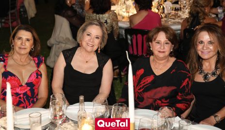  Maite Bustindue, Analú Medina, Gaby del Pozo y Leti Medina.