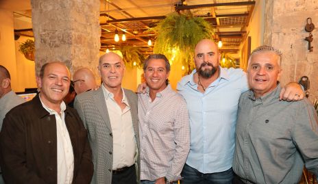  Roberto, Carlos Hinojosa, Gustavo González, Agustín Loyo y Alfonso Téyez.