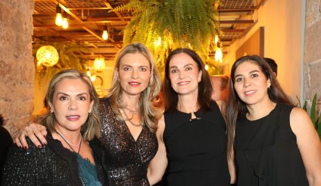  Cintia Aguilera, Francine Coulón, Ana Martha Hernández y Cintia PAdilla.