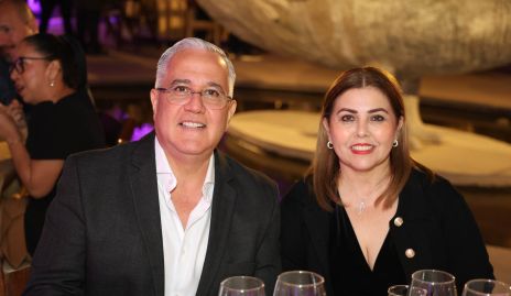  René Luna y Mónica Araiza.