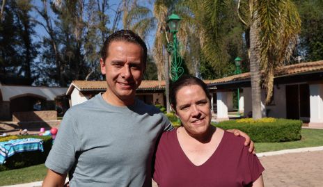  José Alberto y Pili Torres Ocejo.