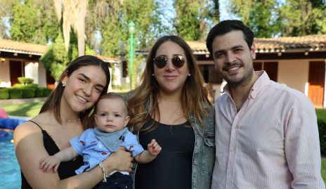  Clau Torres, Juan Pablo Torres, Diana Olvera y Luis Torres.
