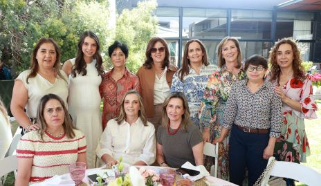 Claudia Díaz de Sandi, Gaby Villanueva, Maru Bárcenas, Carrillo, Martha Huerta, Lucía, Isa Gaviño y Charo Valladares.