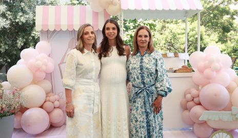  Isa Gaviño, Charo Valladares y Claudia Díaz Infante.