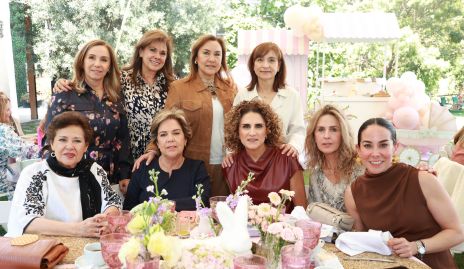  Beatriz Gabiño, Elia de Padillo, Claudia González, Tere Velázquez, Vicki Granados, Berenice Díaz Infante, Verónica Verrón, Alin Martinez.