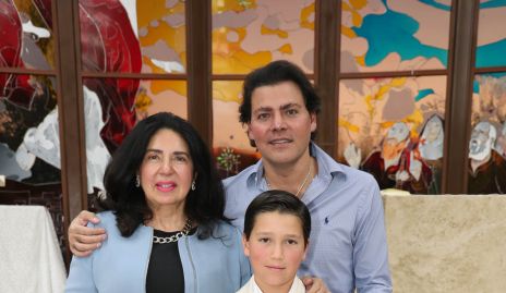  Aurora Castillo, Miguel Hugo Vidal y Diego Vidal.