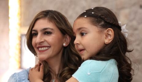  Patricia Gómez y Cayetana Azcárate.