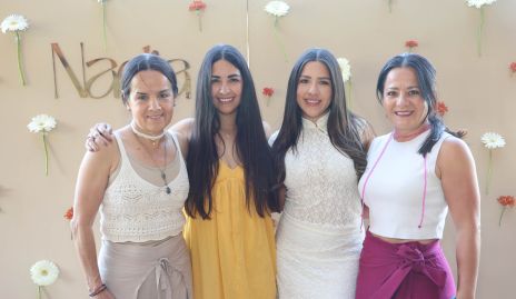  Roxana Gutiérrez, Norma Rangel, Nadia Rangel y Sindhy Gutiérrez.
