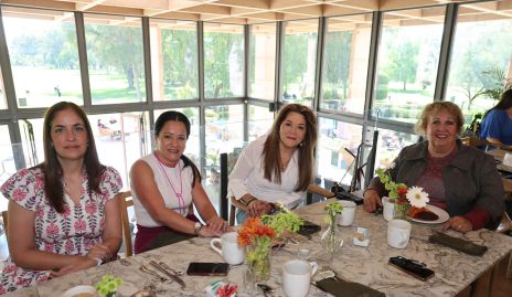  Paola Soto, Sindhya Gutiérrez, Martha Martínez y Lulú Romero.
