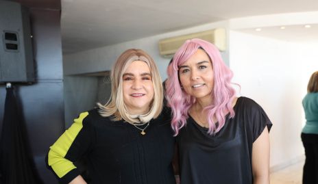  Carmenchu y Lorena Torres.