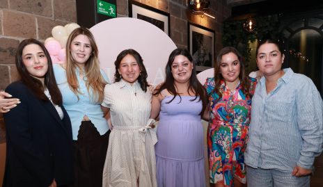 Melissa Cansino, Lourdes Robles, Valentina Orozco, Andrea Gutiérrez, Ale Gutiérrez e Isabel Torres.