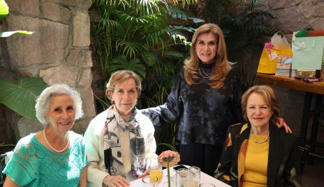  Rebeca Mendizábal, Rocío Ávila, Paty Báez y Lynette Pizzuto.