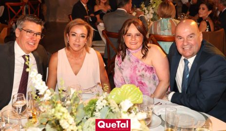  Mauricio Alcalde, Karina Ramos, Coco Leos y Enrique Portillo.