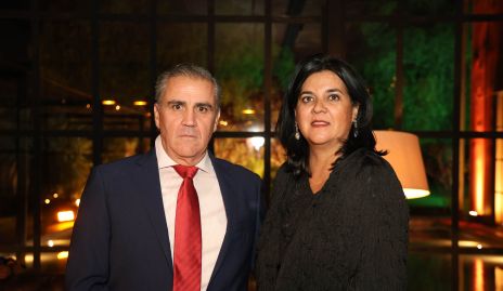  Beto Gómez y Cynthia Sánchez.