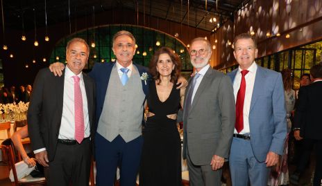  José Luis, Oscar, María Dolores, Carlos y Jaime Hernández Álvarez.