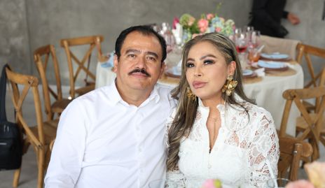 Edgar Vega y Mayra Pérez.