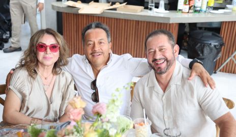  Mari Paz Vázquez, Francisco Aguilera y Ramón Flores.