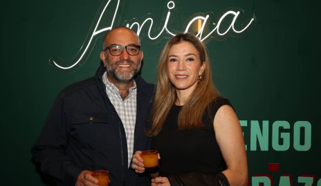  Alejandra Bermea y Carlos Andalon.