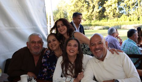  Luis Felipe Mendizábal, Susana Gaviño, Soraya Gaviño, Selene Gaviño y Salvador del Río .