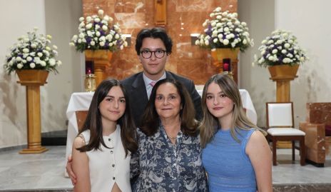 Emilia Galán, Marcelo Galán, María Guadalupe Meade y Marina Galán.