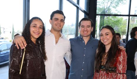  Ana Gaby Villalba, Aldo Pizzuto, Santiago Guevaray Ale Loredo.