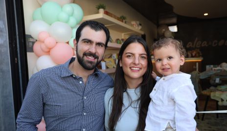 Joaquín Hernández, Gaby González y Joaquín Hernández.