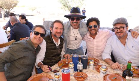  Memo Chávez, Chema Rosillo, Miguel Martínez, Marcelo Lozano y Germán González.