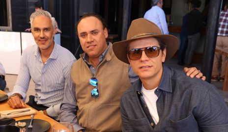  Oscar Estrada, Francisco Torres y Juan Carlos  Valladares.