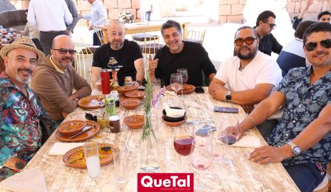  Gabriel Gómez, Memo Meade, Arturo Martí, Sisisi, Alejandro Rosales y Hernán Rodríguez.