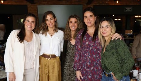  Danitza Lozano, Montse Martell, Sofía López, Blanca Cantú y Montse Muñiz.