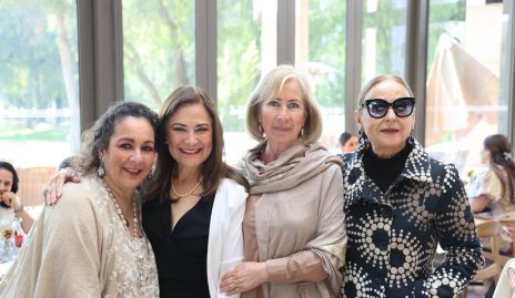  Lila González, Silvia Esparza, Rebeca Konishi y Lila González.