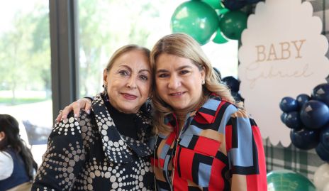  Rebeca Konishi y Carmenchu.