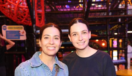  Alicia Gómez y Mariana Padrón.
